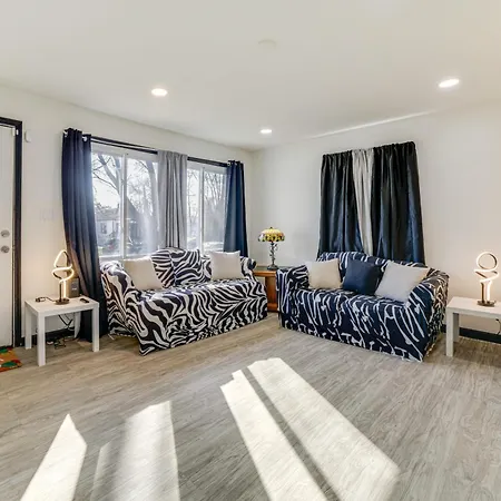 3 Mi To Hard Rock Casino Charming Home In Gary!